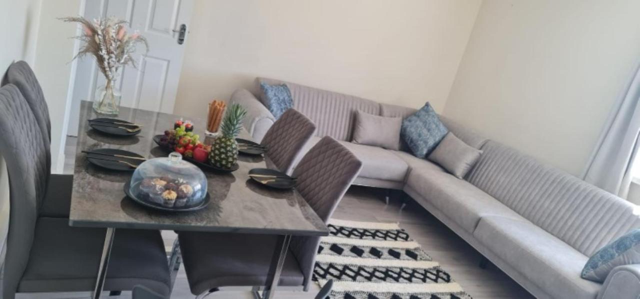 Stylish & Cozy 2-Bedroom Flat In Hoxton & Shoreditch Londra Esterno foto