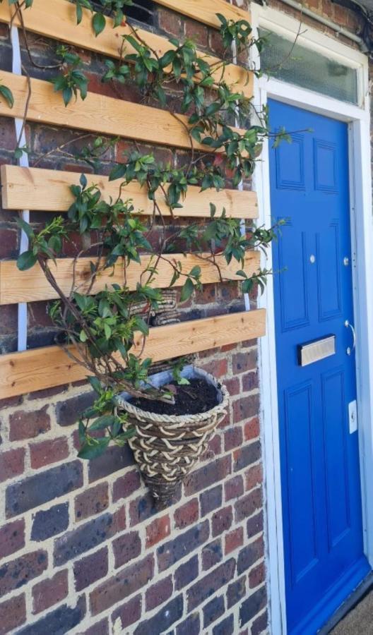 Stylish & Cozy 2-Bedroom Flat In Hoxton & Shoreditch Londra Esterno foto
